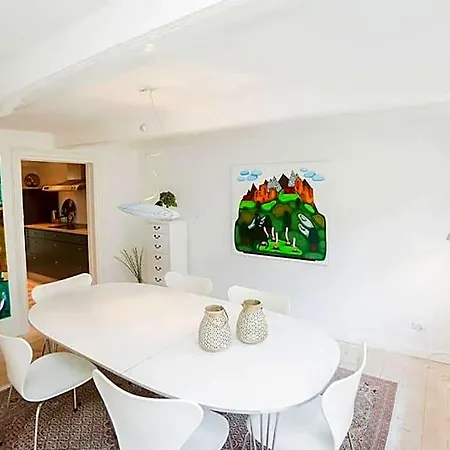 Exclusive And - Private Roof Terrace! شقة