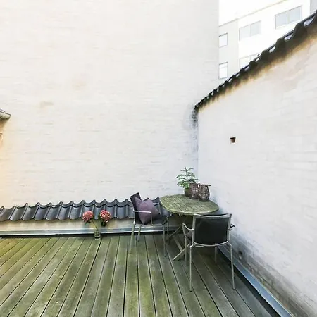 Apartment Exclusive And - Private Roof Terrace!